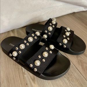 Steve Madden Polite Slides Black with Pearl Accents Size 8